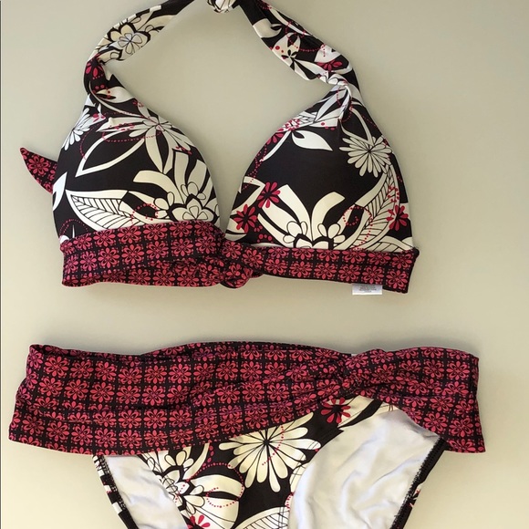 Skye 🐚🌴🏊🏻‍♀️ - Picture 6 of 8